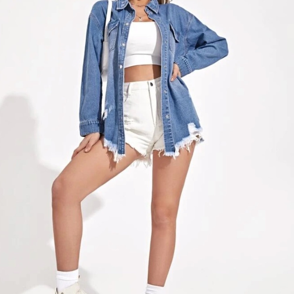 1 Left  ripped hem denim jean jacket - Picture 2 of 6